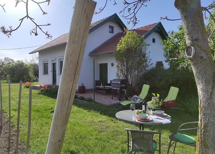 בית נופש Szolohegyi Haziko - In The Vineyard *